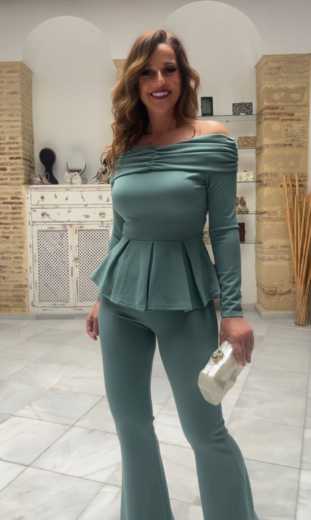 Conjunto Luz Verde Empolvado